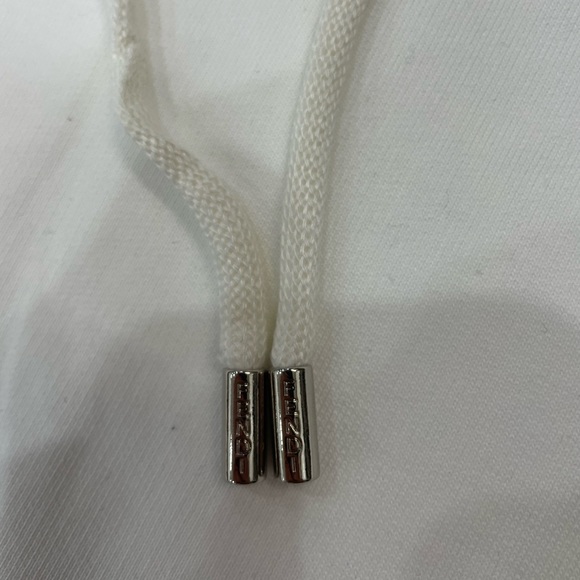 White Fendi Sweater (M) - Picture 7 of 10